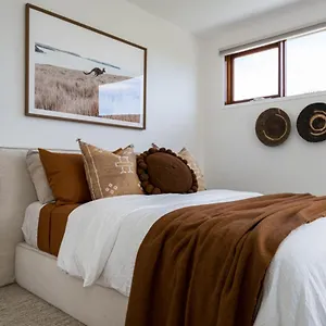  Holiday home - 32 Cowper Street Samudra House Australia
