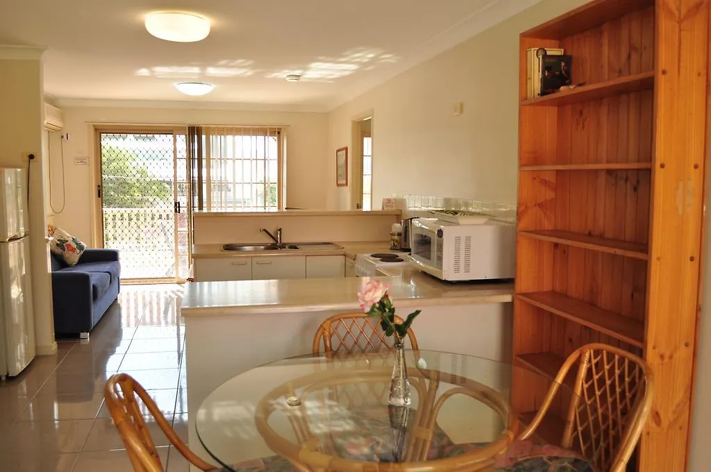 Isla House Pa Aparthotel Brisbane 2*,  Australia